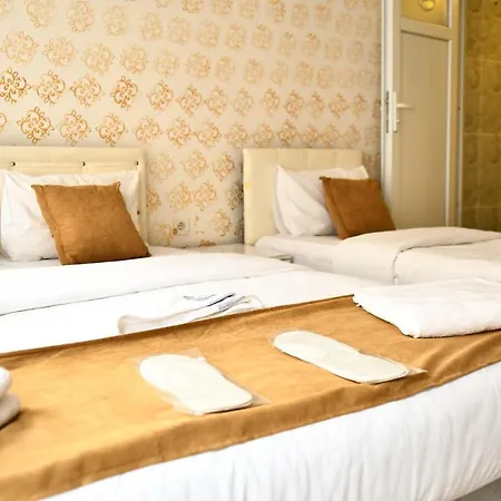Aparthotel Ada *