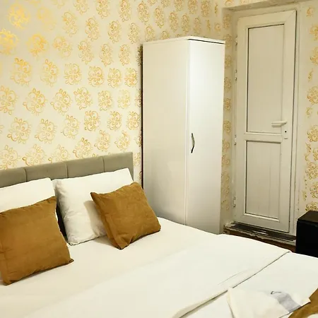 Aparthotel Ada *