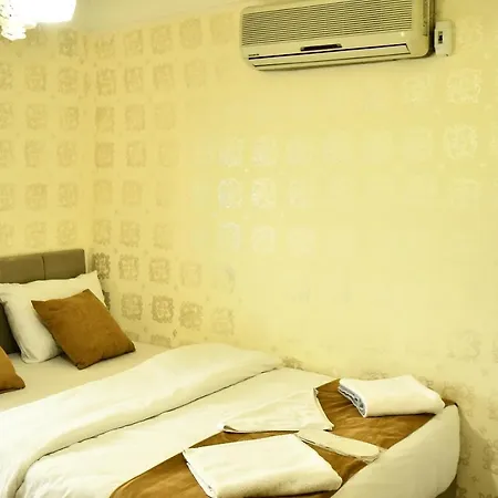 Aparthotel Ada