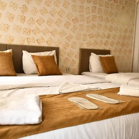 Aparthotel Ada
