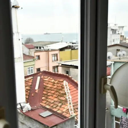 Aparthotel Ada *