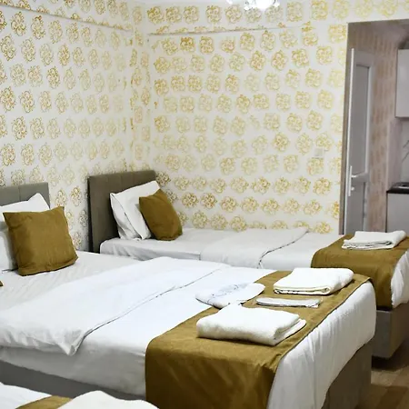 Aparthotel Ada *