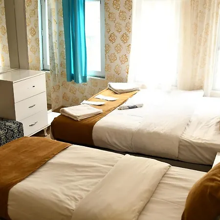 Ada Aparthotel 2*