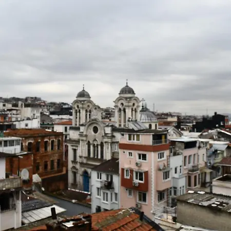 Ada 2* Istanbulská provincie