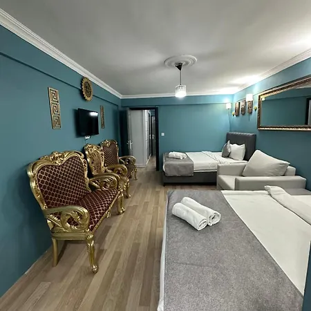 Ada Apartahotel