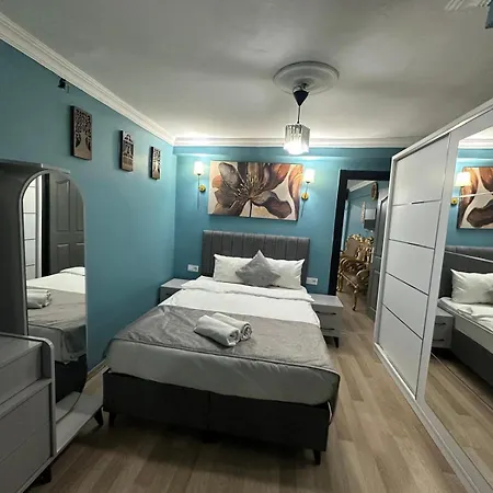 Ada Apartahotel *