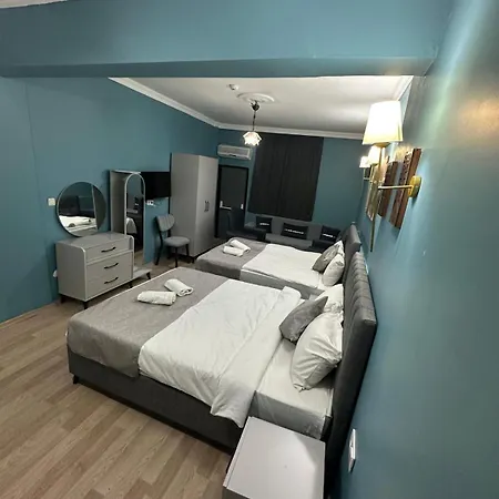 Ada Apartahotel *