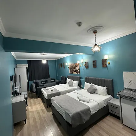 Ada Apartahotel
