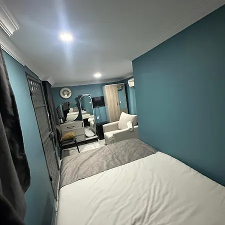 Apartahotel Ada