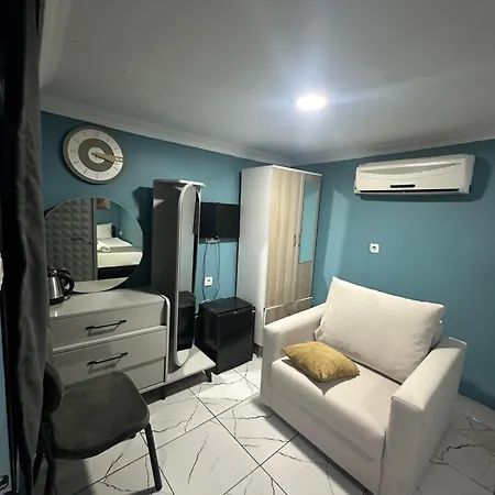 Apartahotel Ada 2*